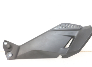 CACHE SOUS SELLE DROIT