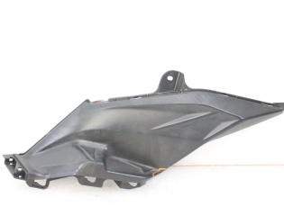 CACHE SOUS SELLE GAUCHE