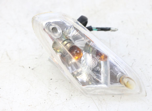 CLIGNOTANT AVANT DROIT