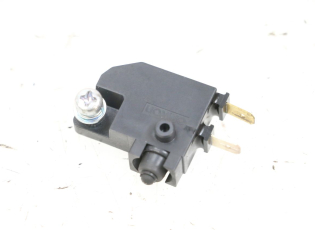 CONTACTEUR FEU STOP DROIT