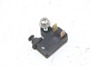 CONTACTEUR FEU STOP DROIT