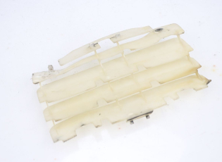 GRILLE RADIATEUR GAUCHE