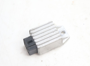 REGULATEUR CHARGE