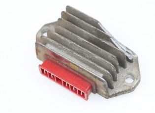 REGULATEUR CHARGE