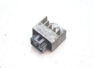 REGULATEUR CHARGE