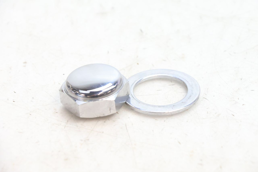 photo de ÉCROU TÉ FOURCHE YAMAHA FZ8 800 (2010 - 2016) - Détail de la pièce