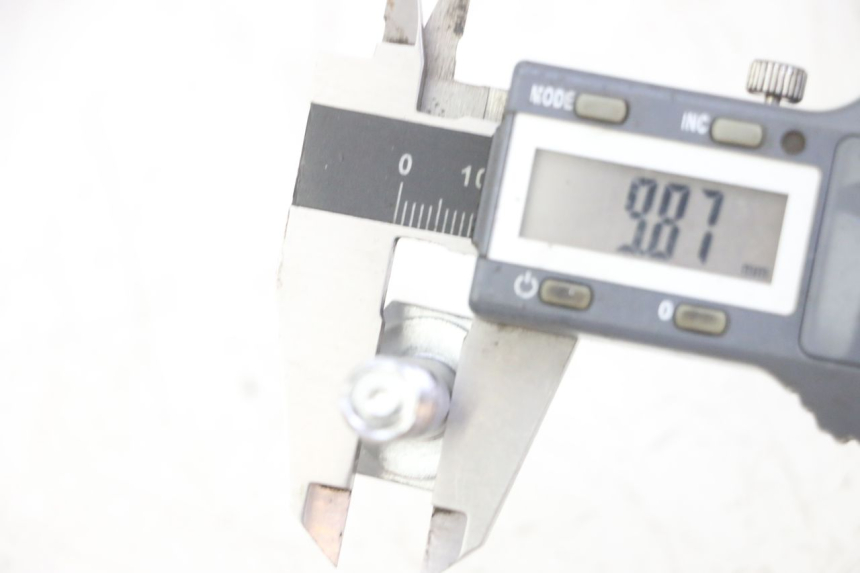photo de ÉCROU TÉ FOURCHE SUZUKI GS GSE 500 (2001 - 2003)