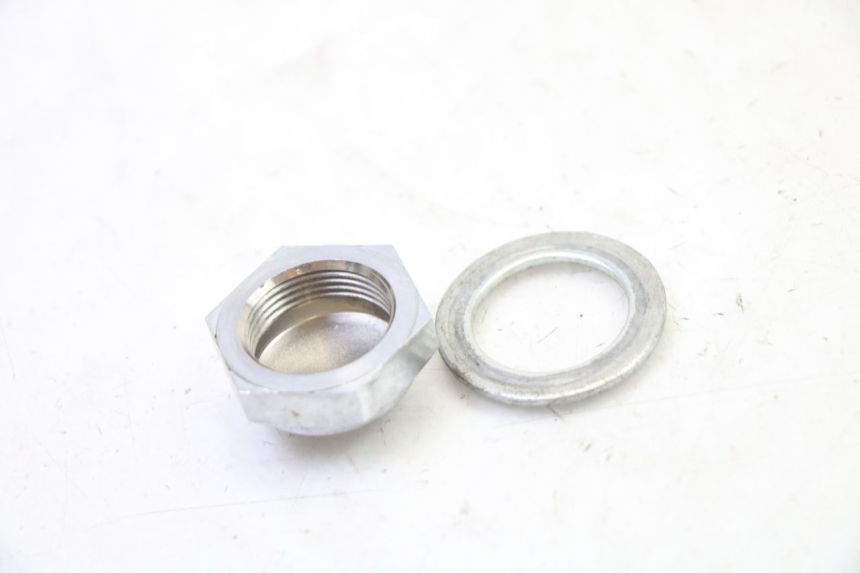 photo de ÉCROU TÉ FOURCHE SUZUKI SV S 650 (2003 - 2009)
