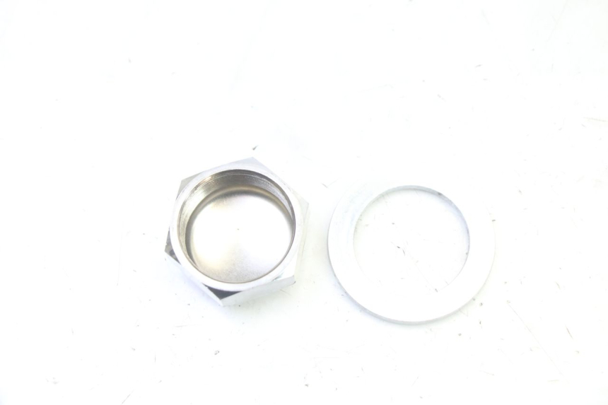 photo de ÉCROU TÉ FOURCHE YAMAHA TDM ABS 900 (2002 - 2014)