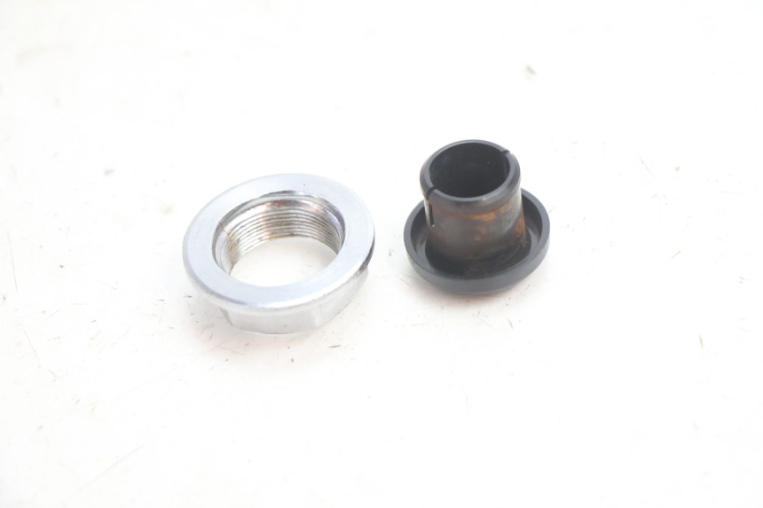 photo de ÉCROU TÉ FOURCHE HONDA VFR FI RC46 800 (1998 - 2001) - Zoom état d’usage