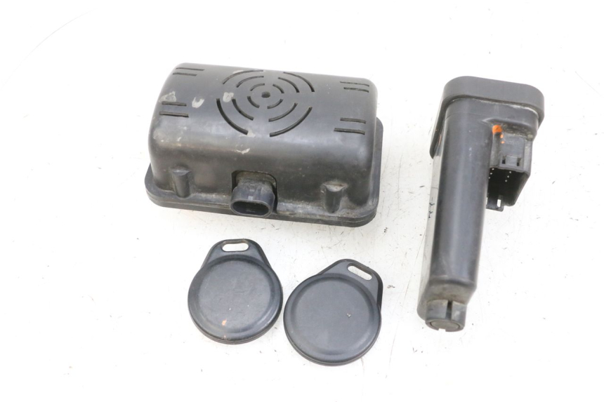 photo de ALARME HARLEY DAVIDSON SPORTSTER XL CUSTOM 883 (1999 - 2006) - Zoom état d’usage