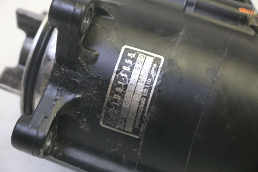 photo de ALTERNATEUR KAWASAKI GPZ RX 1000 (1986 - 1988) - État de surface