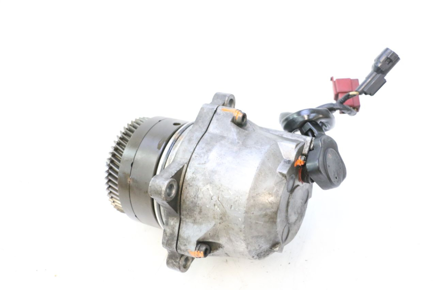 photo de ALTERNATEUR HONDA ST PAN EUROPEAN 1100 (1990 - 2002) - Détail de la pièce