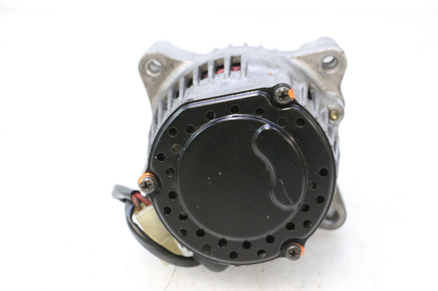 photo de ALTERNATEUR YAMAHA YZF R GENESIS 750 (1993 - 1998) - Vue d’ensemble