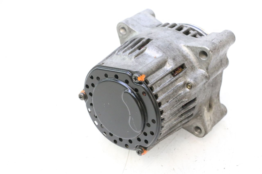 photo de ALTERNATEUR YAMAHA YZF R GENESIS 750 (1993 - 1998) - Points de fixation