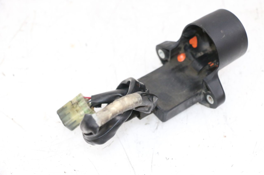 photo de ANTENNE TRANSPONDEUR YAMAHA FJR ABS 1300 (2006 - 2012) - Gros plan technique