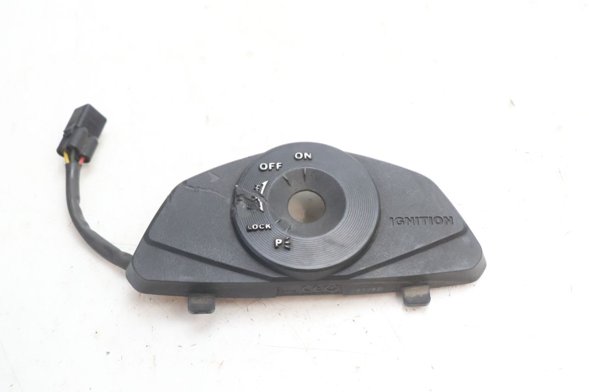 photo de ANTENNE TRANSPONDEUR SUZUKI GSR 600 (2005 - 2012) - Vue principale
