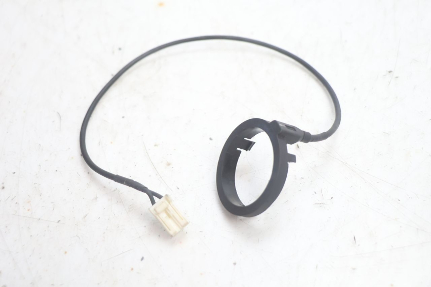 photo de ANTENNE TRANSPONDEUR PIAGGIO MP3 125 (2006 - 2014) - Vue principale