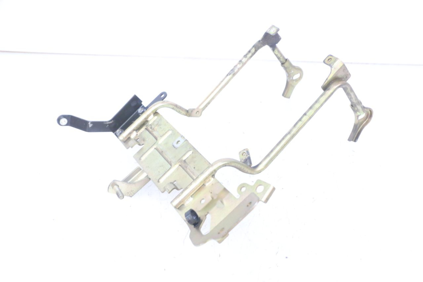photo de ARAIGNEE FACE AVANT PEUGEOT JET FORCE CARBU 50 (2003 - 2016)