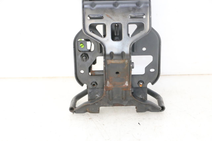 photo de ARAIGNEE FACE AVANT PEUGEOT SATELIS 125 (2013 - 2018) - Vue d’ensemble