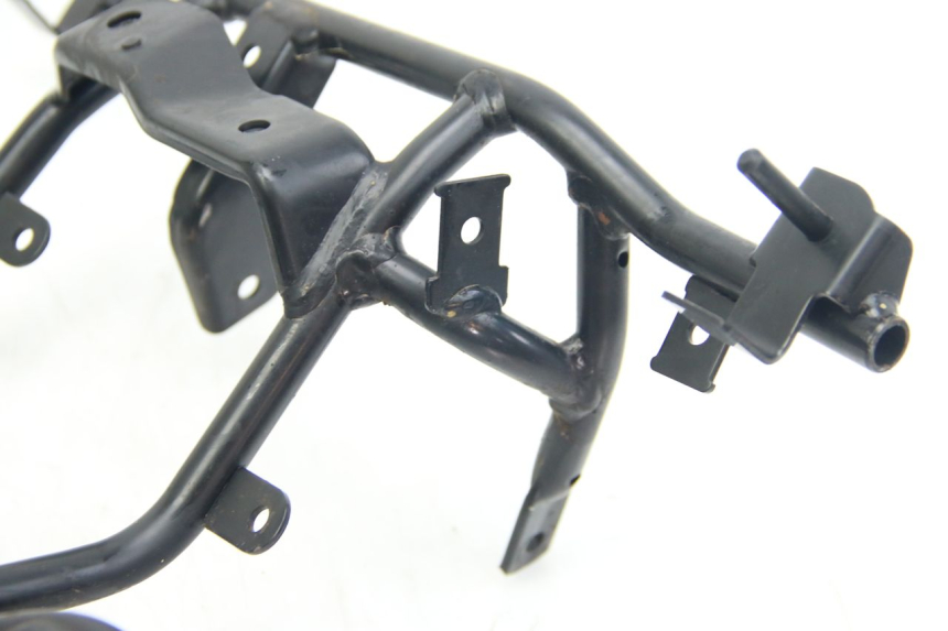 photo de ARAIGNEE FACE AVANT SUZUKI SIXTEEN 125 (2008 - 2010)