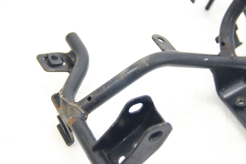 photo de ARAIGNEE FACE AVANT SUZUKI SIXTEEN 125 (2008 - 2010)