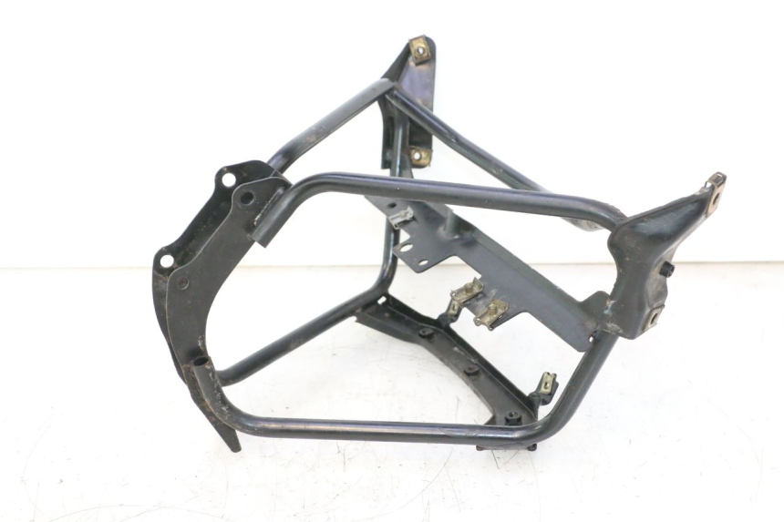 photo de ARAIGNEE FACE AVANT PIAGGIO X8 STREET 125 (2006 - 2007) - Autre angle de vue