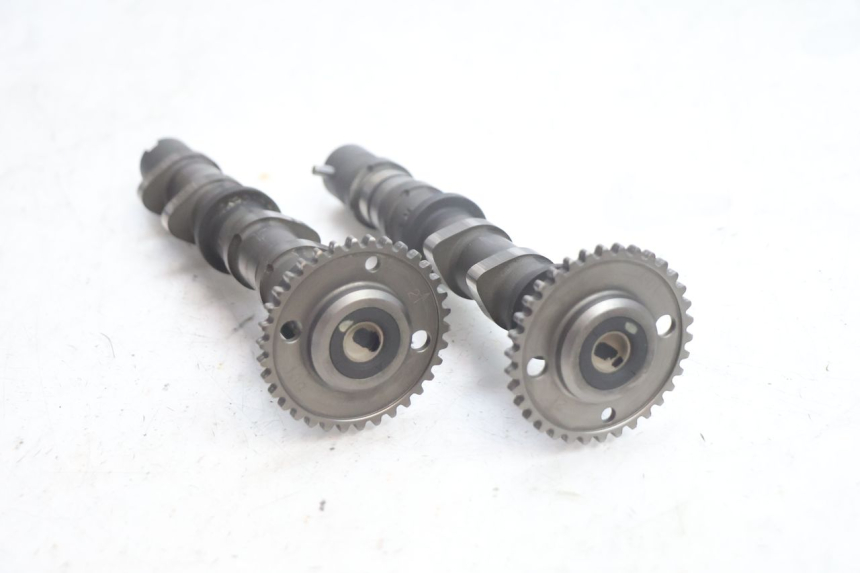 photo de ARBRE A CAMES SUZUKI BURGMAN EXECUTIVE ABS 650 (2006 - 2012) - Zoom état d’usage