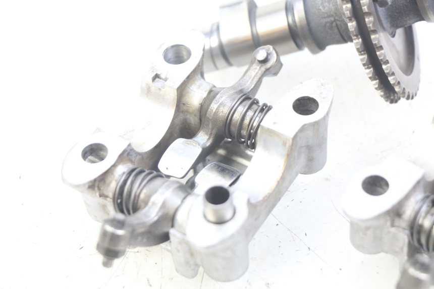 photo de ARBRE A CAMES HONDA CM 125 (1983 - 2003)