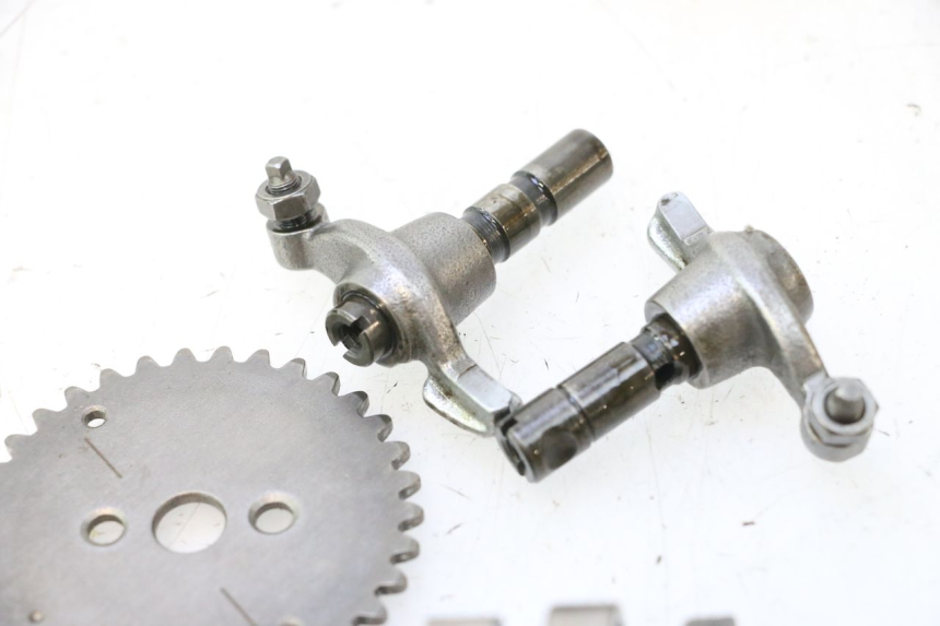 photo de ARBRE A CAMES PEUGEOT KISBEE 4T 50 (2010 - 2017) - Vue d’ensemble