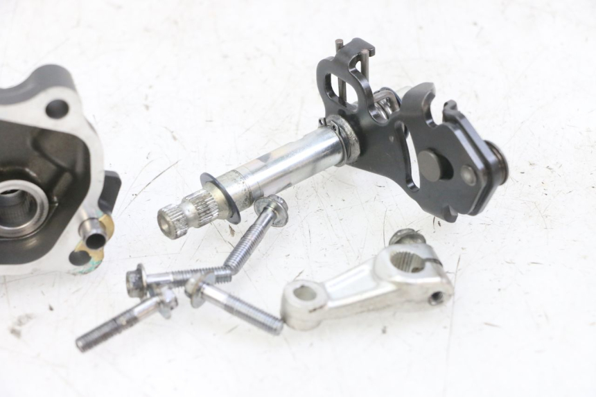 photo de ARBRE SELECTEUR HONDA CB R 1000 (2018 - 2023)