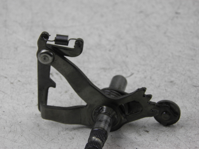 photo de ARBRE SELECTEUR YAMAHA XJ F 900 (1983 - 1994)