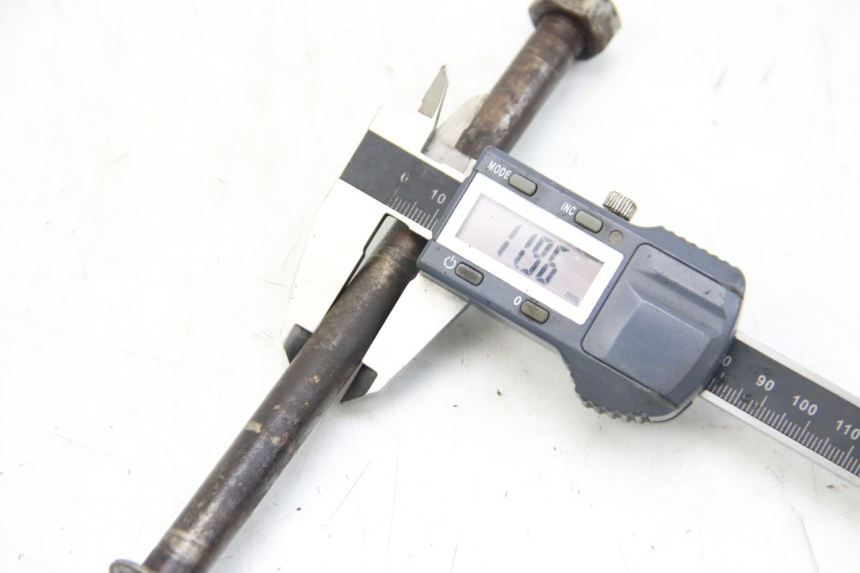 photo de AXE BRAS OSCILLANT APRILIA SX 50 (2011 - 2017)