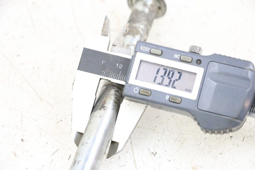 photo de AXE BRAS OSCILLANT HYOSUNG GF 125 (2001 - 2005)