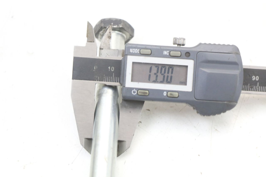 photo de AXE BRAS OSCILLANT SUZUKI GSX E 250 (1982 - 1983)