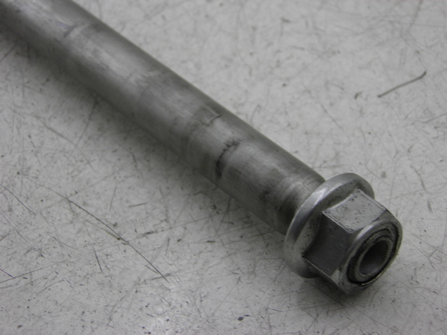 photo de AXE BRAS OSCILLANT SUZUKI SV S ABS 650 (2003 - 2009)