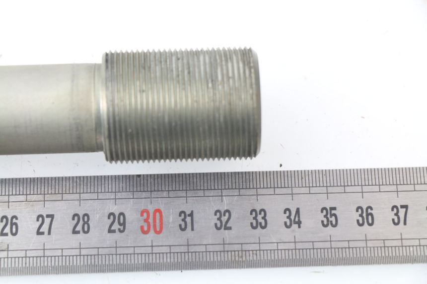 photo de AXE BRAS OSCILLANT YAMAHA YZF R6 600 (2010 - 2016)
