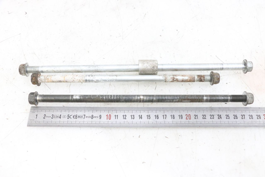 photo de AXE MOTEUR SUZUKI BURGMAN 650 (2013 - 2020)