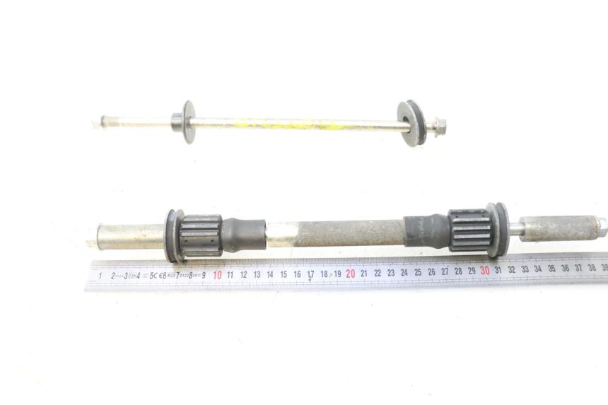 photo de AXE MOTEUR HONDA FJS SILVER WING SILVERWING 400 (2005 - 2008) - Autre angle de vue