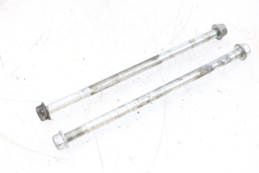 photo de AXE MOTEUR SUZUKI GSXR GSX-R 1000 (2003 - 2004) - Gros plan technique