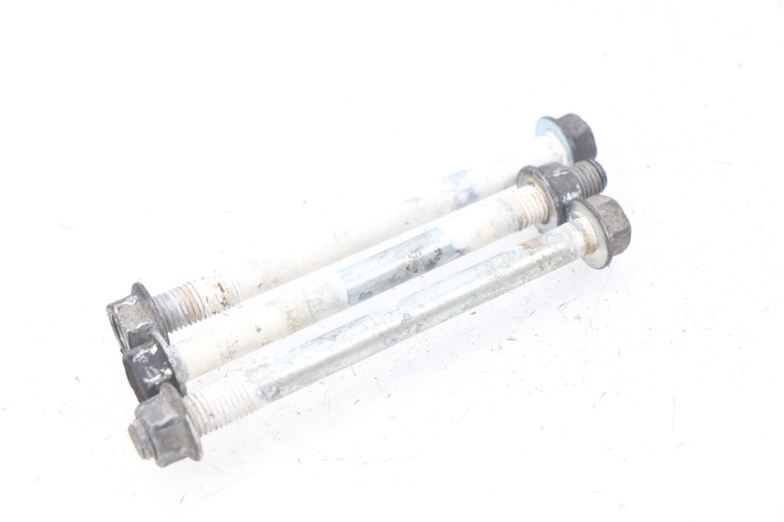 photo de AXE MOTEUR HONDA CBR R 125 (2003 - 2006)