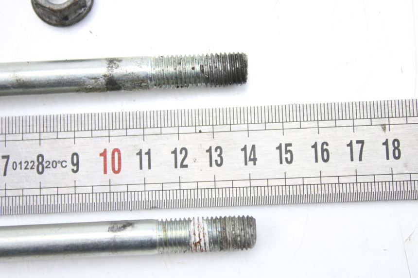 photo de AXE MOTEUR SYM HUSKY 125 (1999 - 2005) - Points de fixation