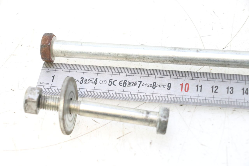photo de AXE MOTEUR PIAGGIO VESPA S 2T 50 (2007 - 2014) - Gros plan technique