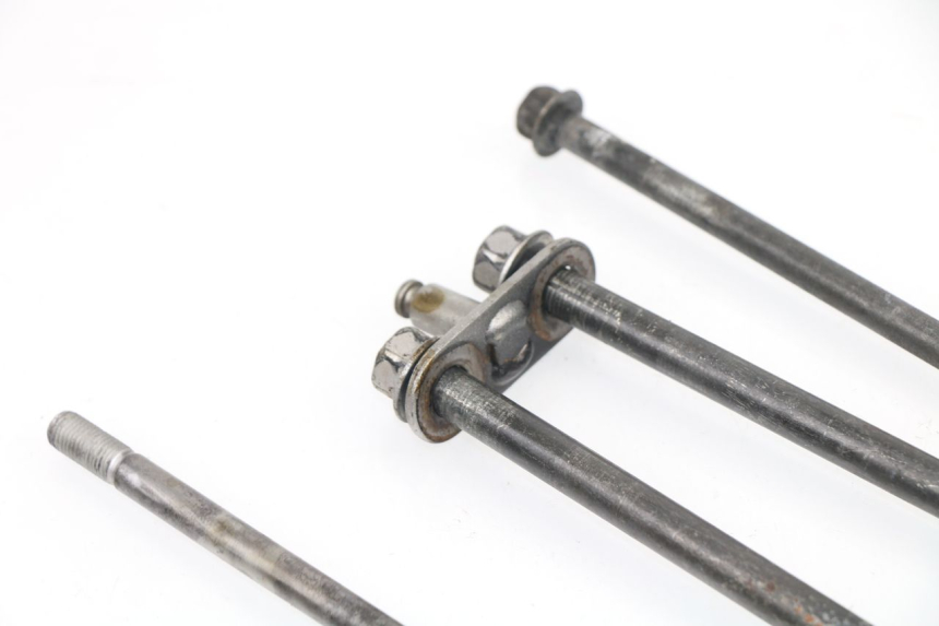 photo de AXE MOTEUR YAMAHA FZ6 FAZER 600 (2007 - 2010)