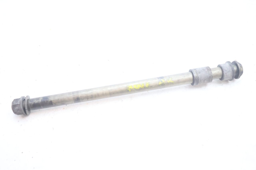 photo de AXE ROUE ARRIERE SUZUKI BURGMAN EXECUTIVE ABS 650 (2006 - 2012) - Vue principale