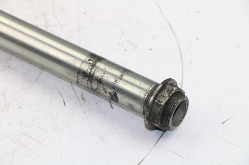 photo de AXE ROUE ARRIERE DUCATI ST3 992 (2006 - 2008)