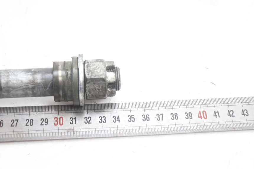 photo de AXE ROUE ARRIERE KAWASAKI ER-6 ER6 N 650 (2005 - 2009) - Autre angle de vue