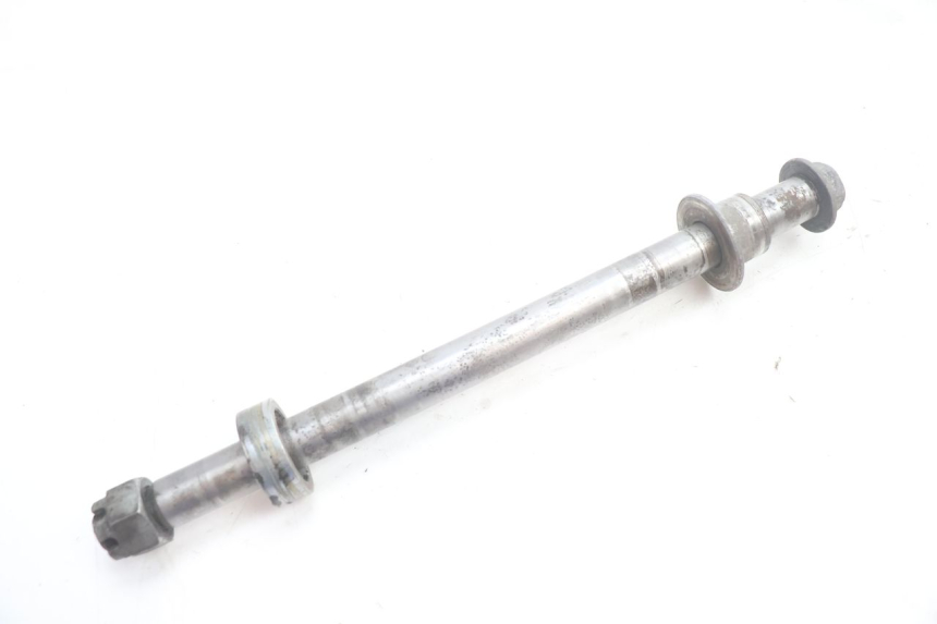 photo de AXE ROUE ARRIERE KAWASAKI GPX F ZX750F 750 (1986 - 1990) - Détail de la pièce