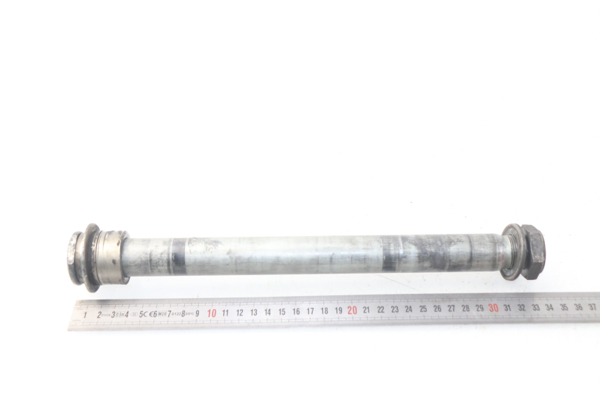 photo de AXE ROUE ARRIERE SUZUKI GSX-R GSXR 600 (2001 - 2003) - Détail de la pièce