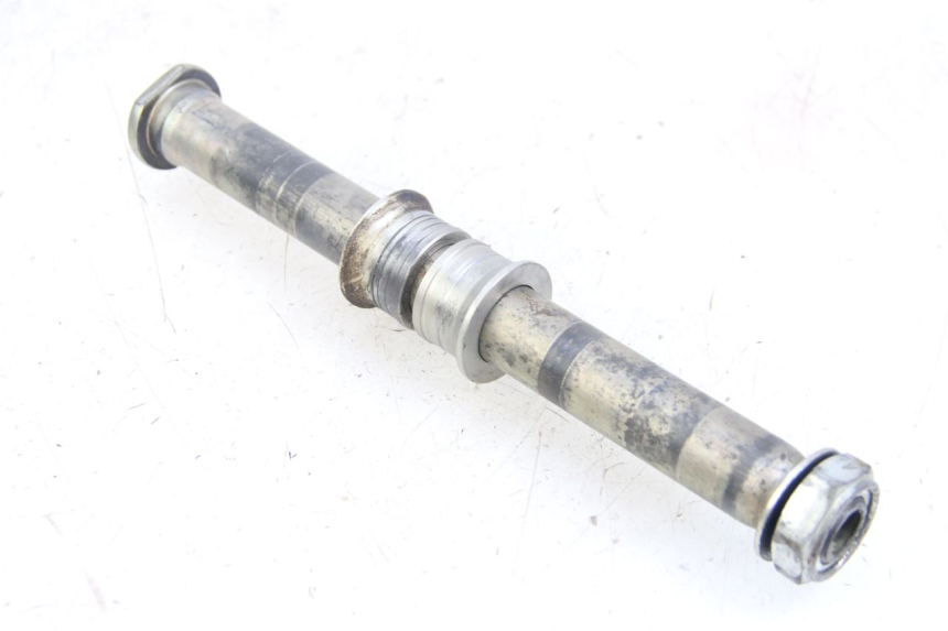 photo de AXE ROUE ARRIERE HONDA CRF 250 (2010 - 2013)